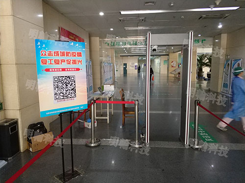 測(cè)溫門(mén)廠(chǎng)家