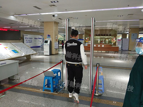 紅外線(xiàn)安檢門(mén)